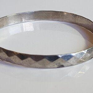 Sterling V shape Lozenge 4.5 cm D, Small Children or Woman Small Wrist